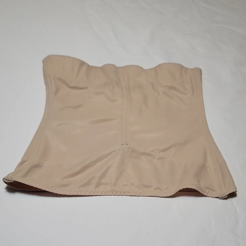 shapewear high-waisted design for effective tummy control.